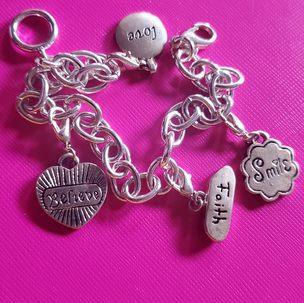 Silver Tone Charm Bracelet with Inspirational Words. 8.5 Inches.